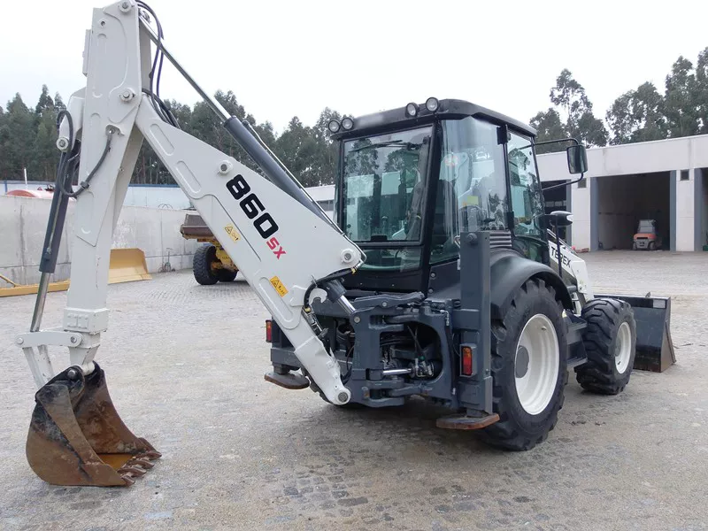Экскаватор погрузчик TEREX 860